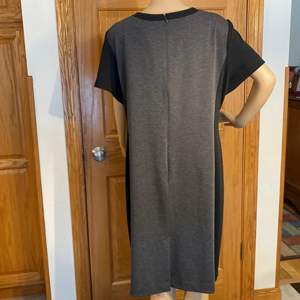 George 3X black and heather gray dress with back kick and long zipper in…